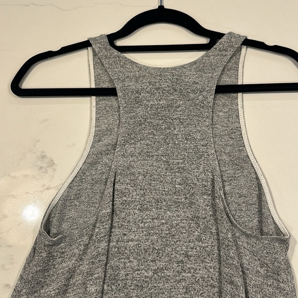 Wilfred free gray tank - Picture 4 of 4